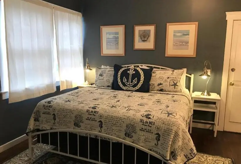 キングサイズベッドのデラックスルーム, Inn At Harbour Village