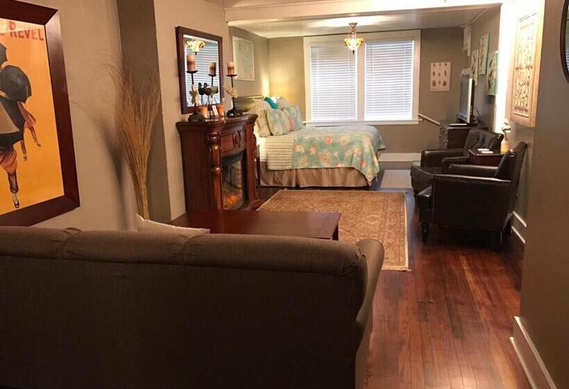 جناح سرير كينج, Inn At Harbour Village