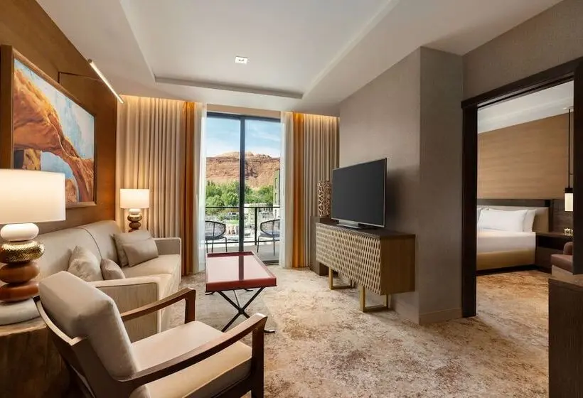 Sviitti, Hoodoo Moab, Curio Collection By Hilton