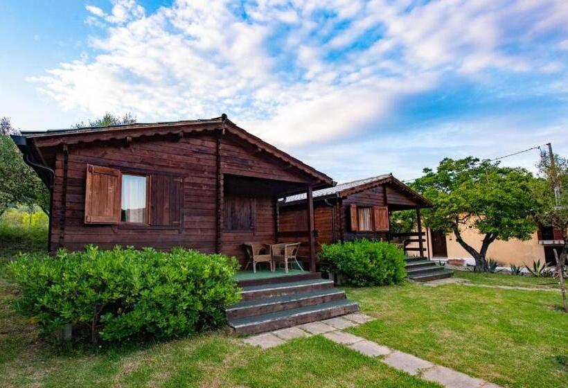 标准平房, Il Borgo Sul Lago