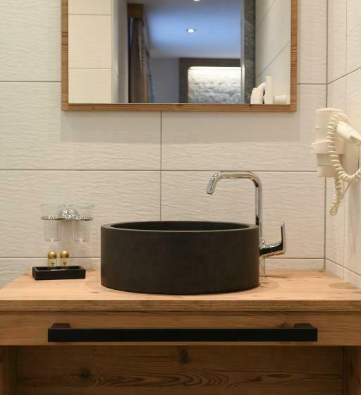 غرفة قياسية مزوَّدة بشُرفة, Birkheim