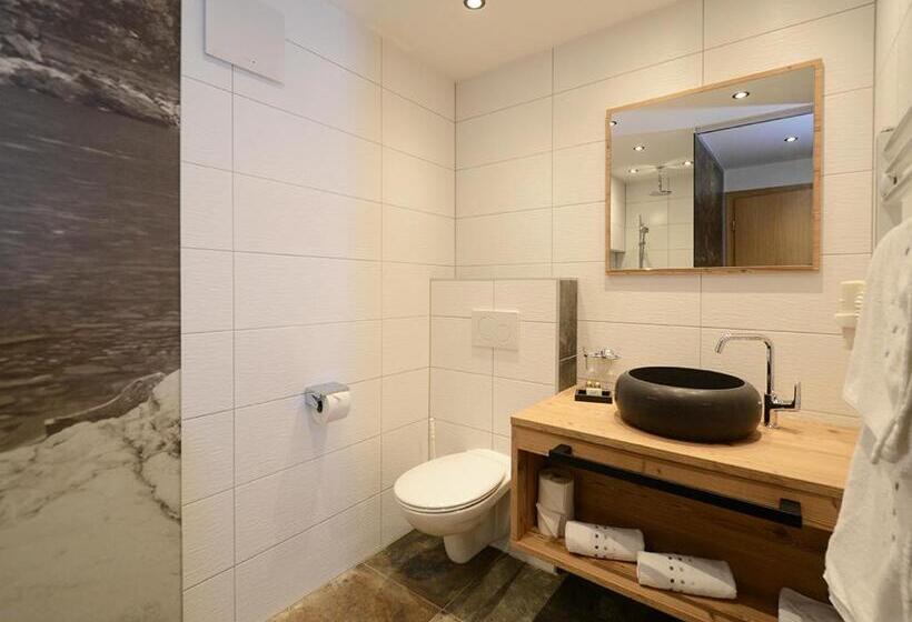 غرفة كومفورت, Birkheim