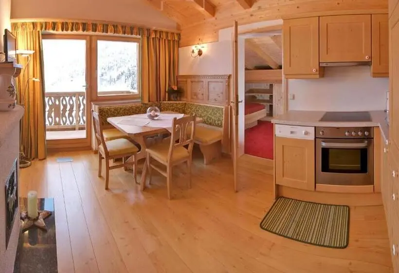 Huoneisto 1 Makuuhuone, Landhaus Lechthaler
