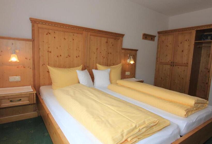 Apartamento 2 Dormitórios, Landhaus Lechthaler