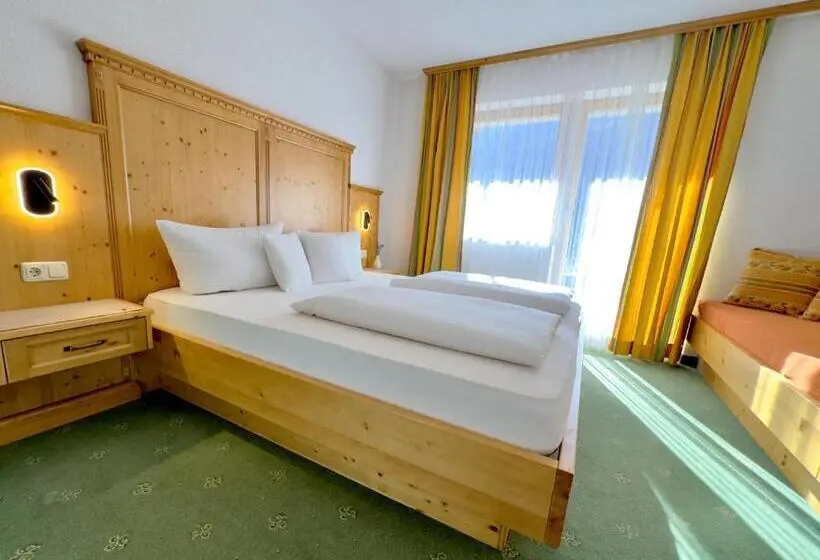 Huoneisto 2 Makuuhuonetta, Landhaus Lechthaler