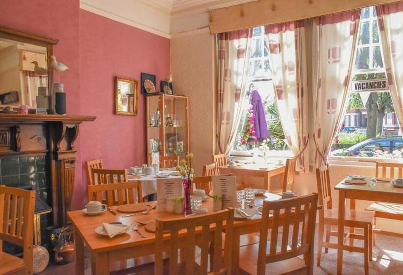 Стандартный Номер Нижний Этаж, Shearwater