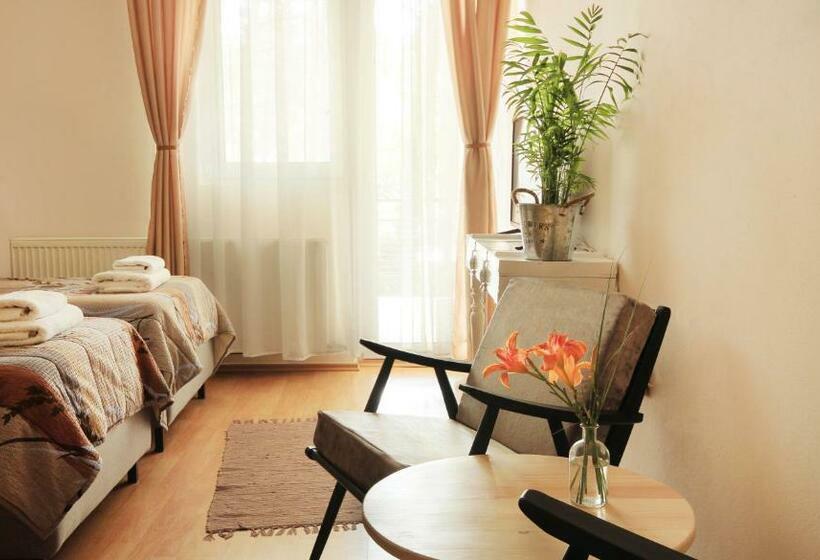 اتاق استاندارد با بالکن, Vila Dunavski Raj