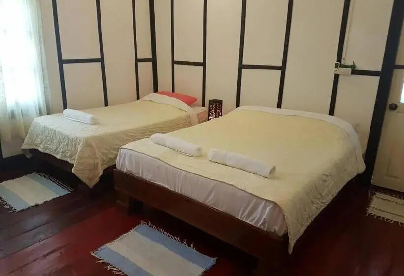 スーペリアトリプルルーム, Villa Thakhek