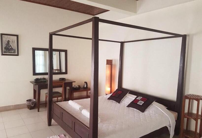 スーペリアトリプルルーム, Villa Thakhek