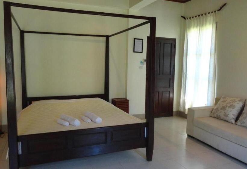 スーペリアールーム, Villa Thakhek