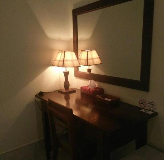 スーペリアトリプルルーム, Villa Thakhek