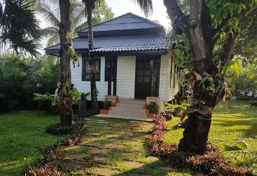 Семейное Бунгало, Villa Thakhek
