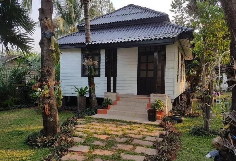 Семейное Бунгало, Villa Thakhek