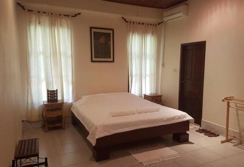 スーペリアールーム, Villa Thakhek