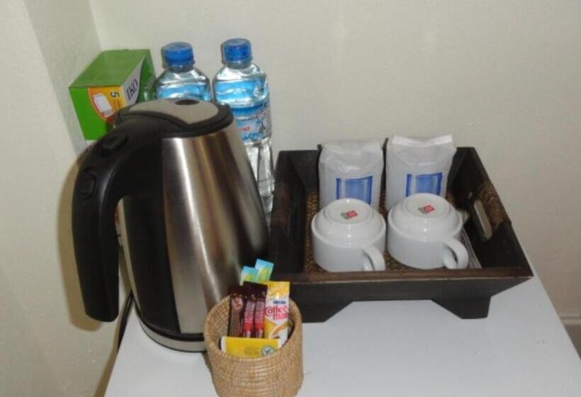 スーペリアトリプルルーム, Villa Thakhek