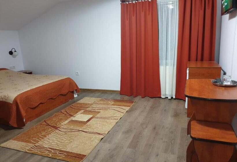 Standard room with outdoor bath, Pensiunea Antonia