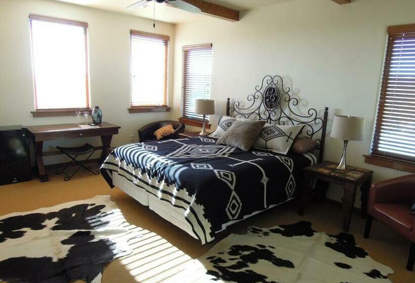 キングサイズベッドのスーペリアルーム, Croad Vineyards The Inn