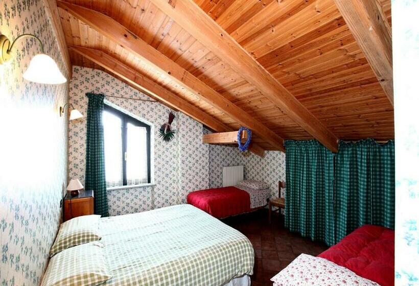 غرفة قياسية رباعية, Cascina Papa Mora