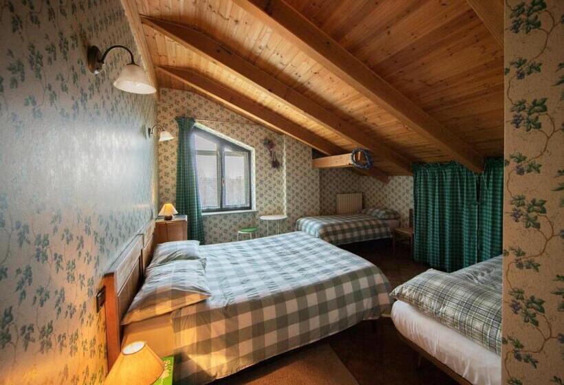 غرفة قياسية رباعية, Cascina Papa Mora