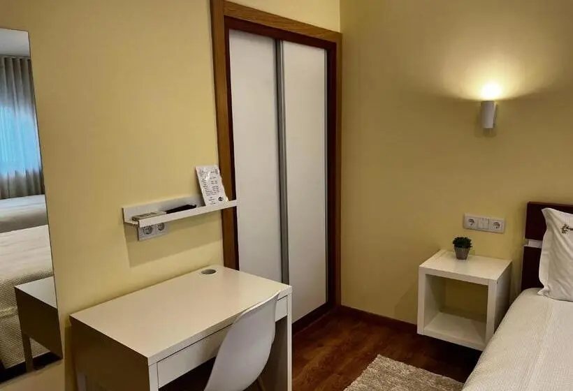 اتاق استاندارد سه نفره, Aliança Alojamento Local