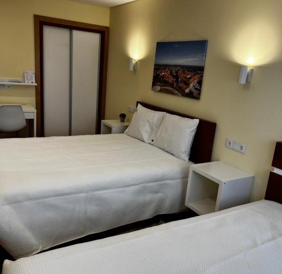 اتاق استاندارد سه نفره, Aliança Alojamento Local