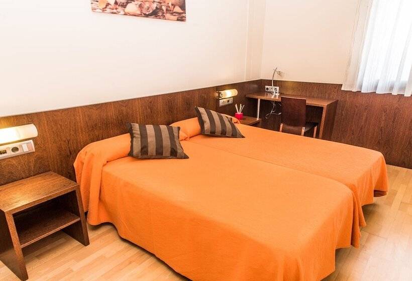 Номер Стандарт, Hostal Nirvana