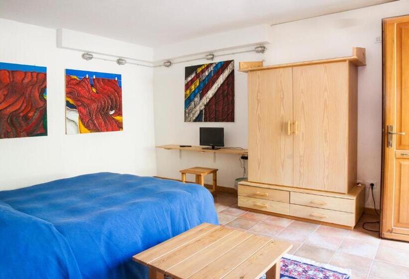 Номер Стандарт, Il Locandiere