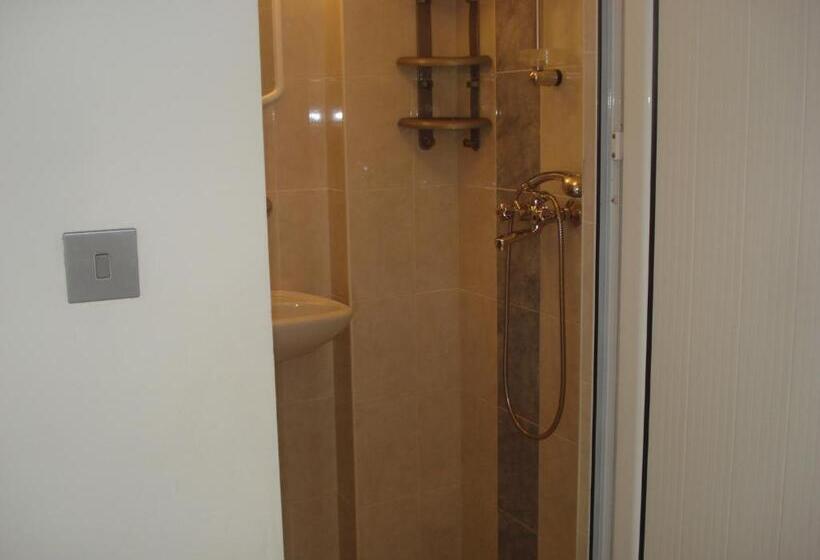 شقة غرفتين مطلة على البحر, The Sunny Home Guesthouse