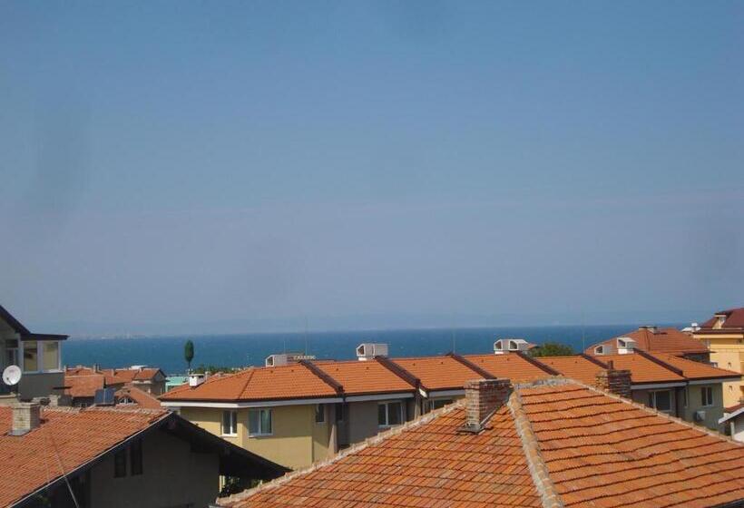 شقة غرفتين مطلة على البحر, The Sunny Home Guesthouse