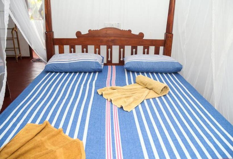 Habitación Familiar, Tithira Guest House