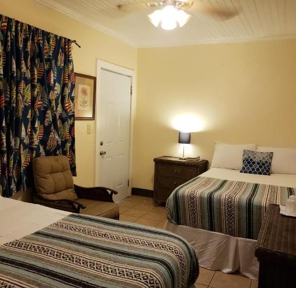 스탠다드 룸 더블 침대 2개, Midtown Guest House