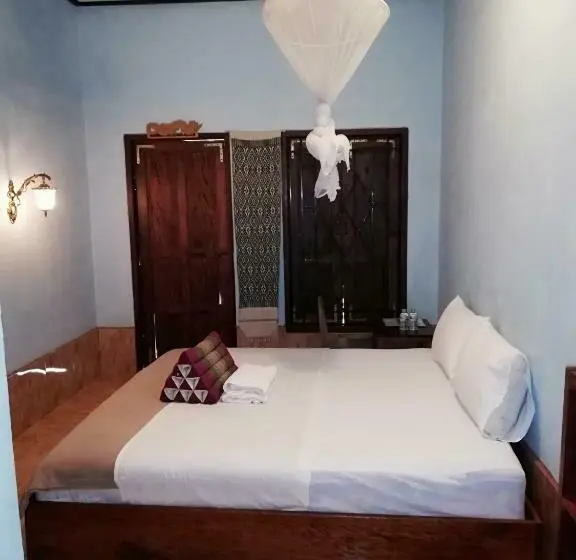 اتاق استاندارد با چشم‌انداز رودخانه, Nam Ou River Lodge