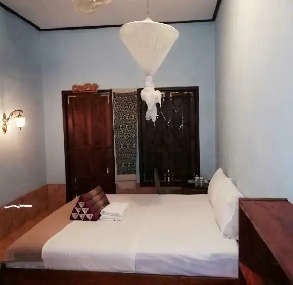 اتاق استاندارد با چشم‌انداز رودخانه, Nam Ou River Lodge
