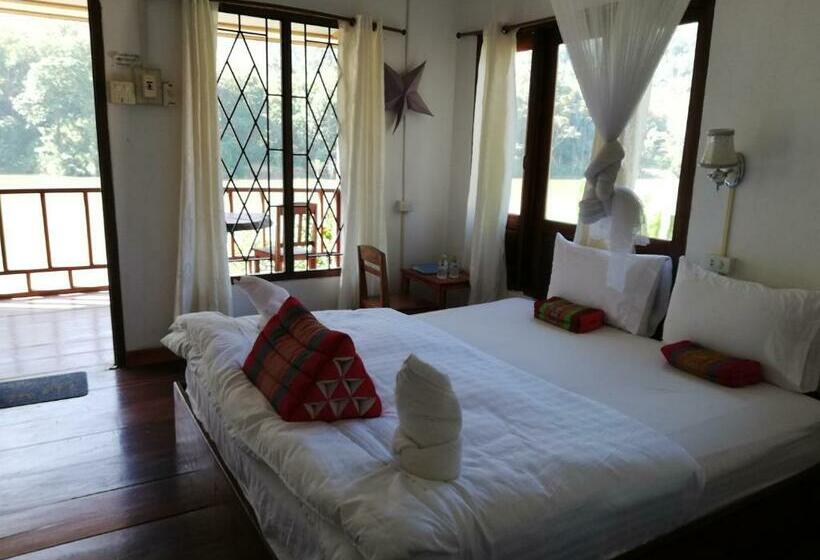 스탠다드 룸 강 전망, Nam Ou River Lodge