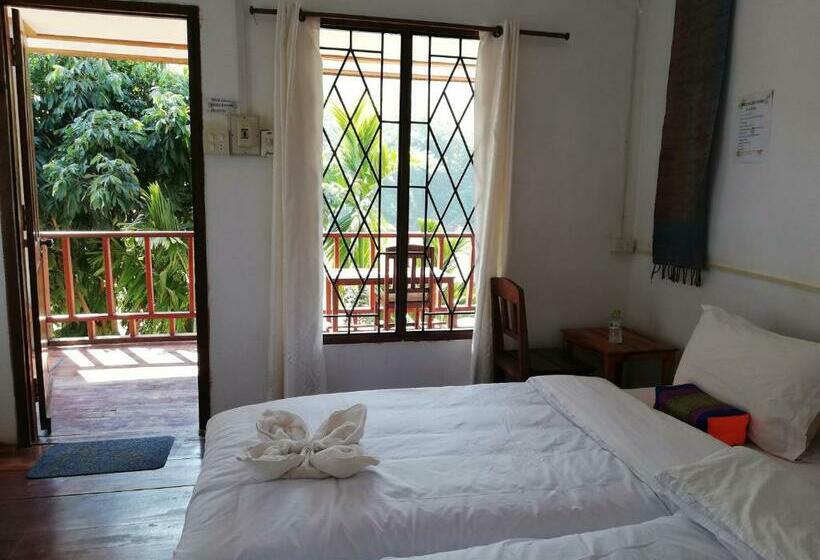 스탠다드 룸 강 전망, Nam Ou River Lodge