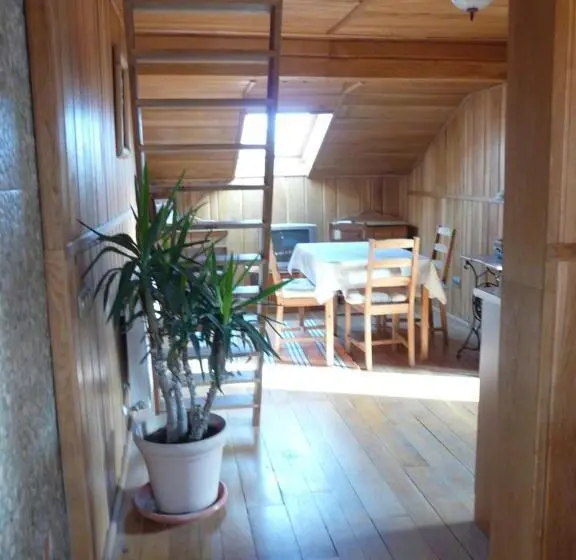 スタンダードルーム, Tölgyfakuckó Apartman
