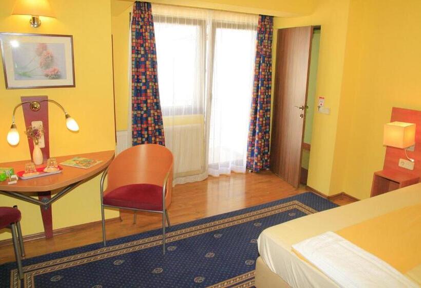 Номер Стандарт, Pensiunea Blanca