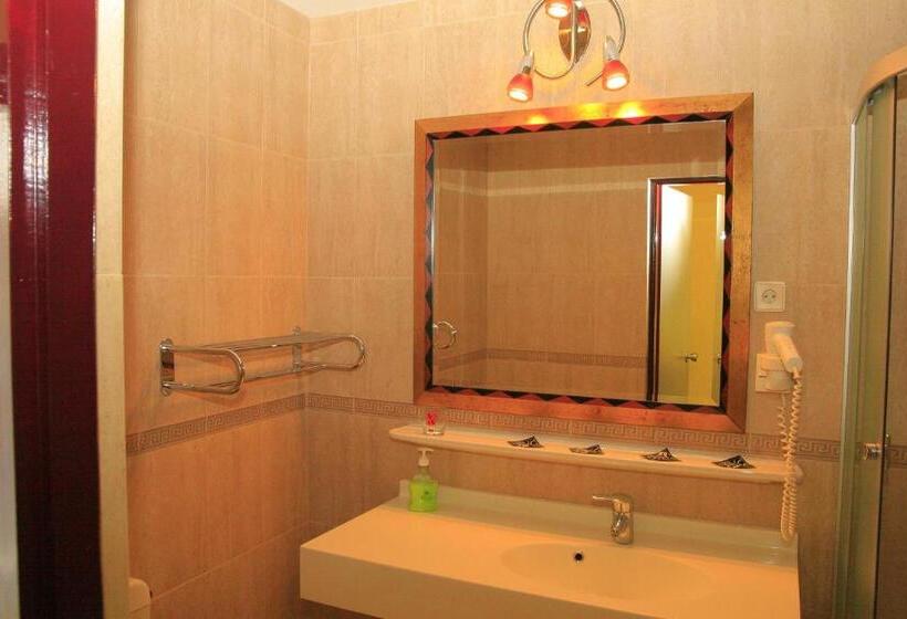 Апартаменты 2 Спальни, Pensiunea Blanca