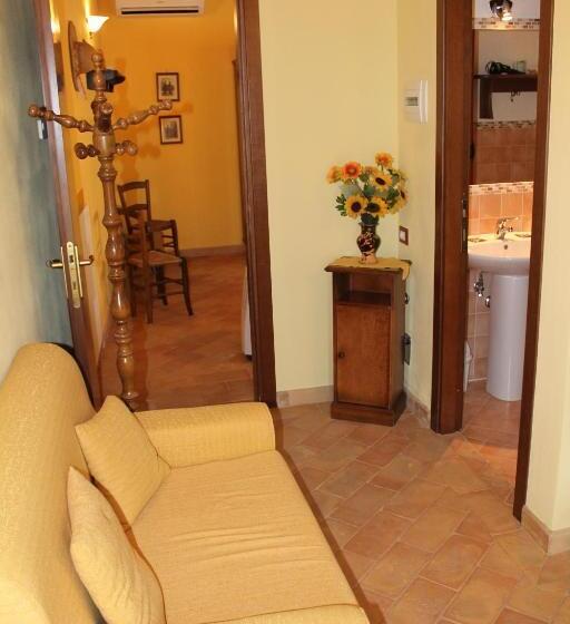 Студия Стандарт, Agriturismo Borgo Pirolino