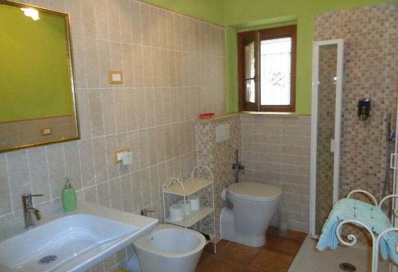 Апартаменты 2 Спальни, Agriturismo La Torraccia