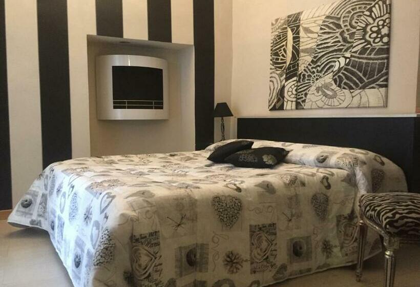 آپارتمان 1 خوابه با بالکن, Lori S Inn