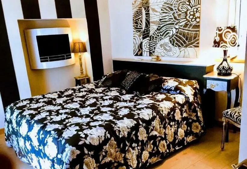 آپارتمان 1 خوابه با بالکن, Lori S Inn