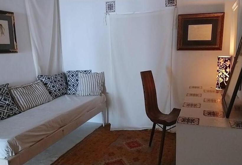 جناح بريميوم, Oceano Atins