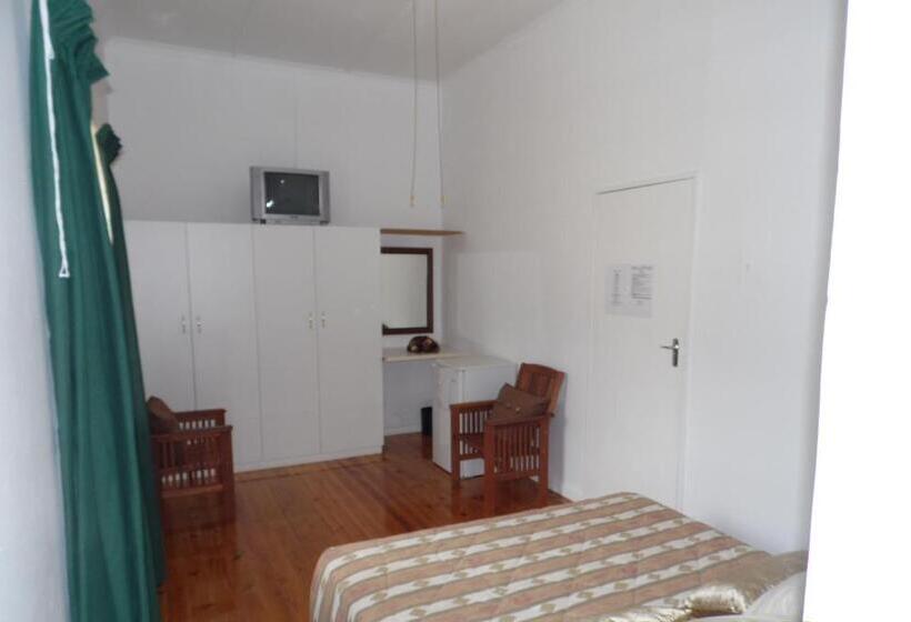 スタンダードルーム, The Hexagon Wildlife Conservation