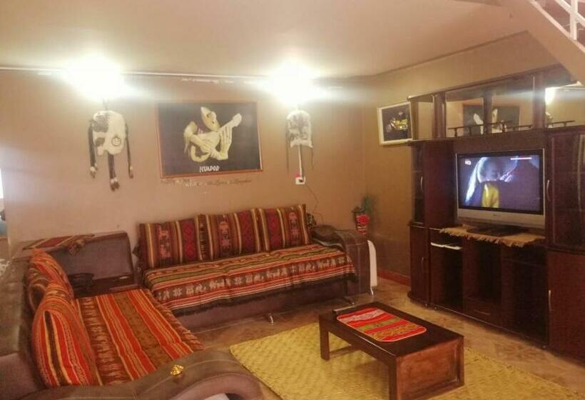 اتاق خانوادگی, Hostal Otavalos Inn Hostel