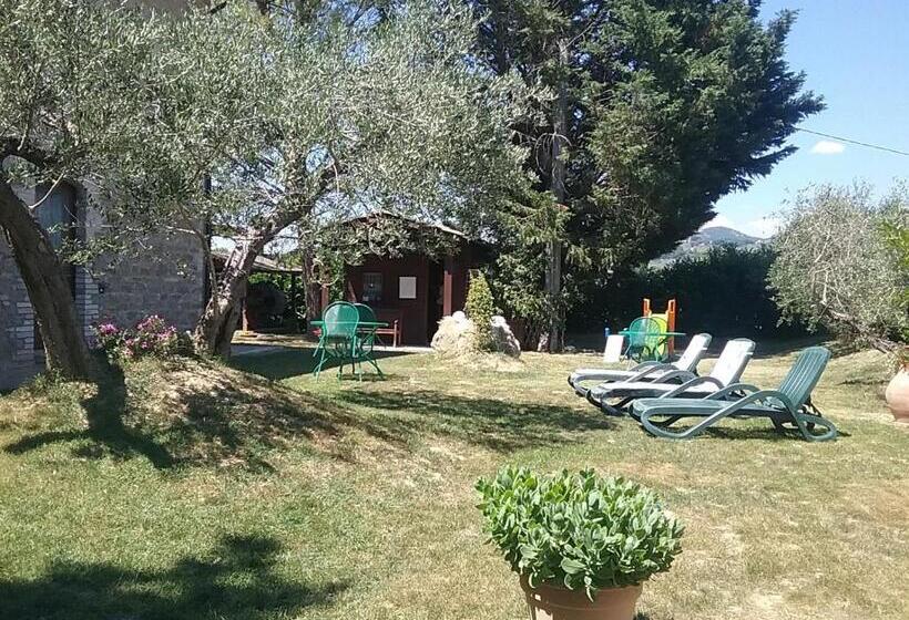 استودیوی استاندارد, Il Casale Della Quercia