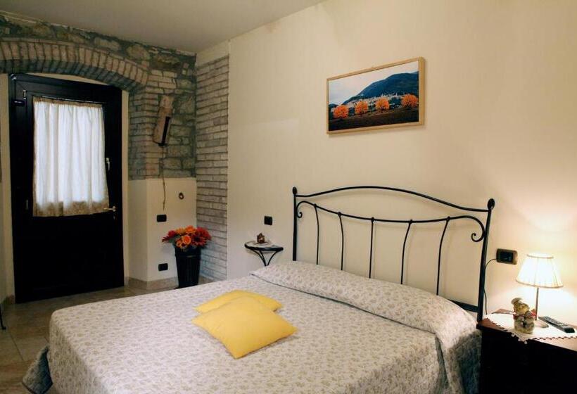 آپارتمان 1 خوابه با چشمانداز باغ, Il Casale Della Quercia