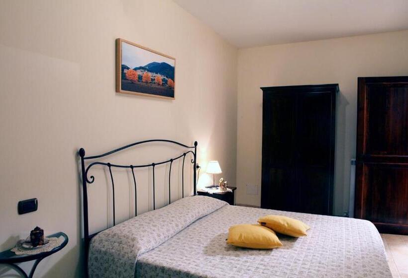 آپارتمان 1 خوابه با چشمانداز باغ, Il Casale Della Quercia