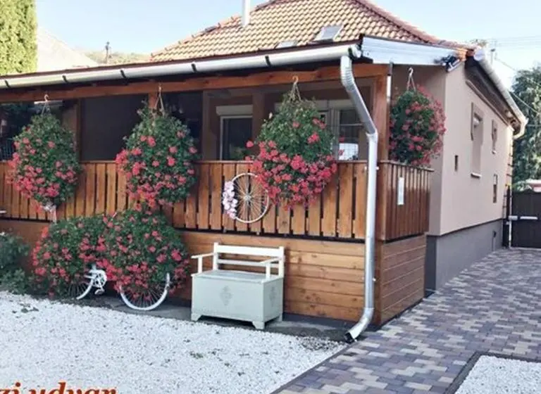 １ベッドルームアパートメント, Jázmin Apartmanház
