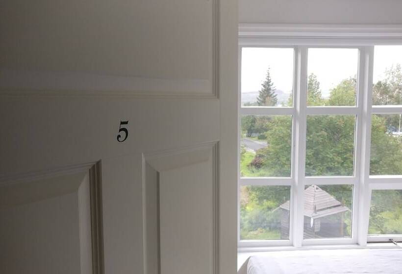 اتاق اکونومی با حمام مشترک, Birta Guesthouse